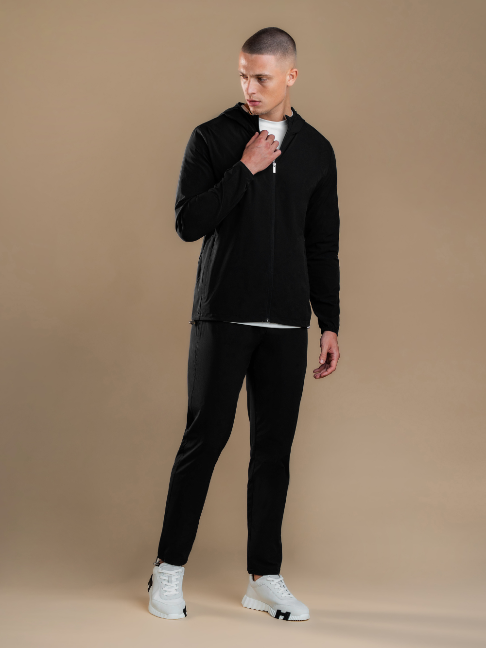 Tech Windbreaker - Black